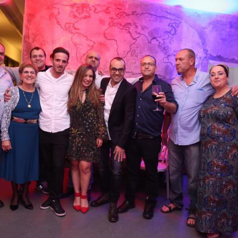 סוויסה לנד - חיי זוהר בפתח תקווה