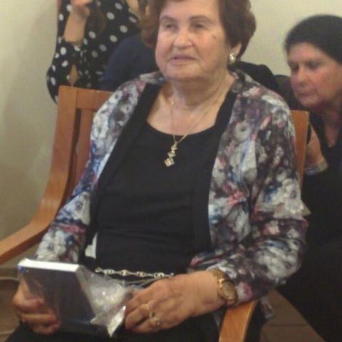 שרה נדיבי הבת של הבת הראשונה שנולדה בפ"ת בת 90! - חיי זוהר בפתח תקווה