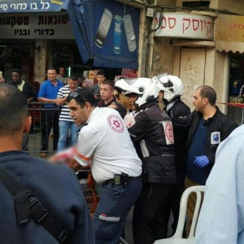 בן 35 נדקר ברחוב הברון הירש. הרקע נבדק - חדשות בפתח תקווה