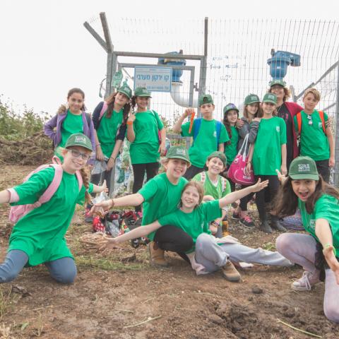 תלמידי פתח תקוה סיירו בבריכת החורף בהדר המושבות - חינוך בפתח תקווה