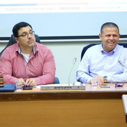 סגן רה"ע שונשיין: "נקדם חוק עזר עירוני שיאסור על ילדים ובני נוער לרכב על אופניים חשמליים ברחובות" - חדשות בפתח תקווה