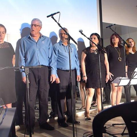 שרים באביב - חיי זוהר בפתח תקווה