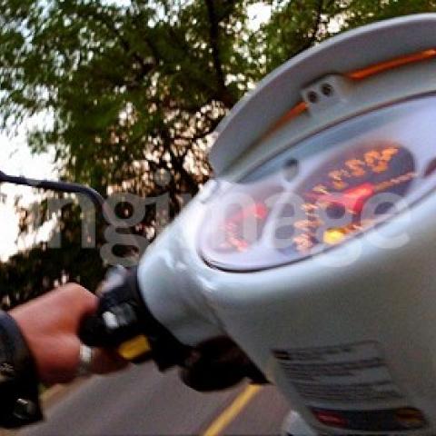 אופנוע נגנב בפ"ת - החשודים בגניבה נמצאו בעזרת הפייסבוק - חדשות בפתח תקווה