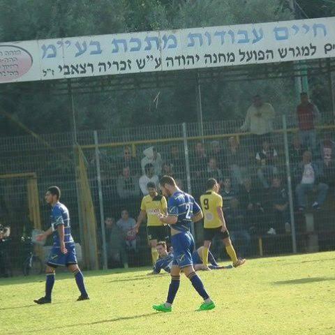 הקרב על הסגנות: קבוצת הנוער של הפועל מחנה יהודה לא מוותרת על העלייה לליגה השנייה! - ספורט בפתח תקווה