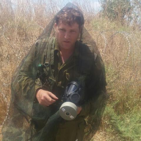 מתאמן לקראת הקרבות בישיבת המועצה - חיי זוהר בפתח תקווה