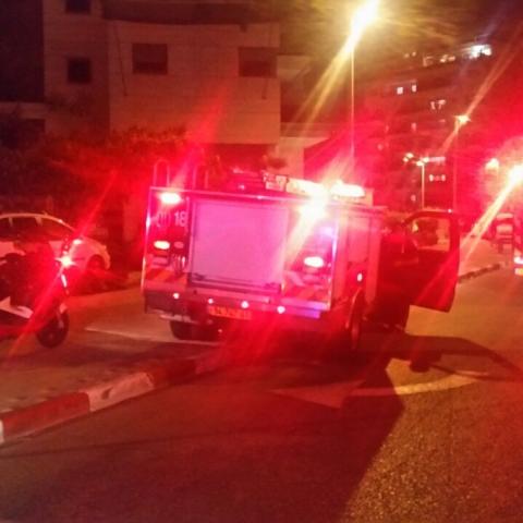 הושגה שליטה על שריפה ברחוב יעל רום באם המושבות - חדשות בפתח תקווה