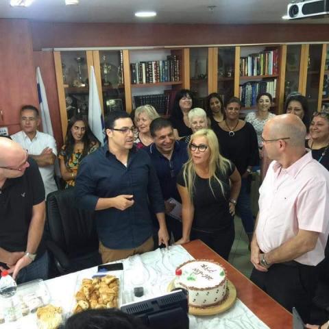 מזל טוב! ראש העיר חוגג היום יום הולדת - חיי זוהר בפתח תקווה