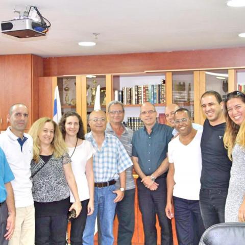 ילד אתה מלאבסי. אם לא ידעת-עוד תלמד את זה! - חינוך בפתח תקווה
