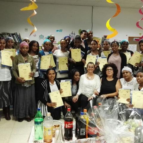 16 נשים מהקהילה האתיופית הוכשרו על ידי ויצ"ו, לעבודה כסייעות במעונות גני ילדים. - חדשות בפתח תקווה