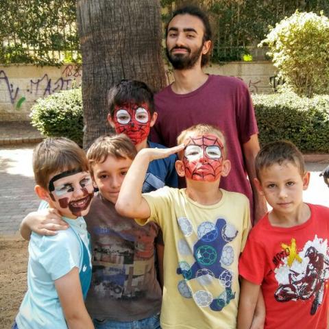 תנועת התרבות של השינשינים עשתה כיף לילדי עין גנים בסוכות - חינוך בפתח תקווה