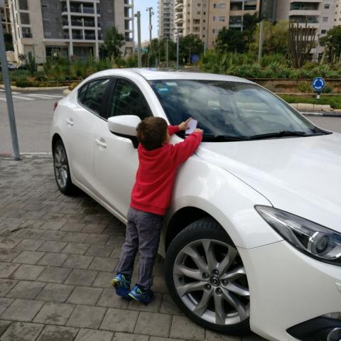 תתעודדו! עודד נטל את סמכות האכיפה ועושה זאת בהצלחה - חדשות בפתח תקווה