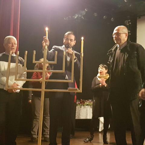 מסיבת חנוכה לגיל הזהב בשכונות - קהילות בפתח תקווה