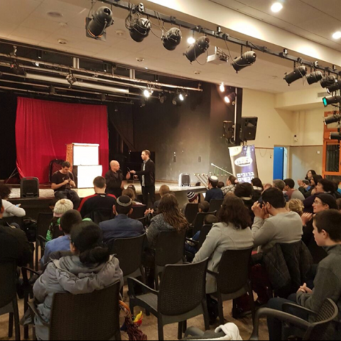 אירוע חנוכה למשפחות בעלי צרכים מיוחדים - קהילות בפתח תקווה
