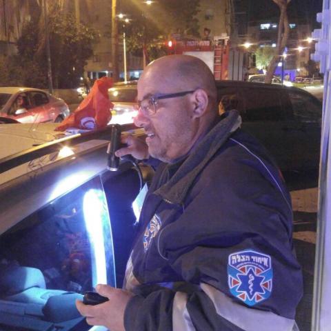 תינוקת חולצה מרכב ברחוב נחלת צבי פינת חנקין - חדשות בפתח תקווה