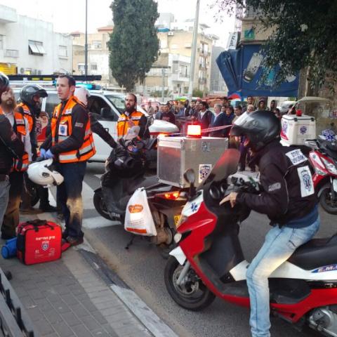 שוטר מג"ב מנע לינץ' בערבי ישראלי שערך קניות בשוק -צפו בסרטון - חדשות בפתח תקווה