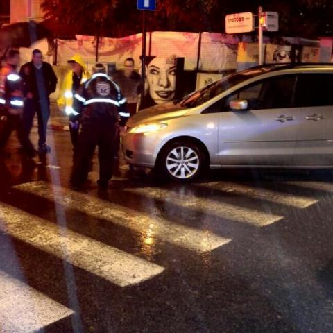 הולך רגל קשיש נפגע מרכב בדרך ז'בוטינסקי פינת רח' כצנלסון - חדשות בפתח תקווה