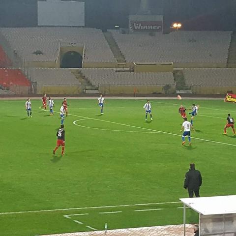 הפועל פ"ת הפסידה 1-0 להפועל רמת גן בעשרה שחקנים. - ספורט בפתח תקווה