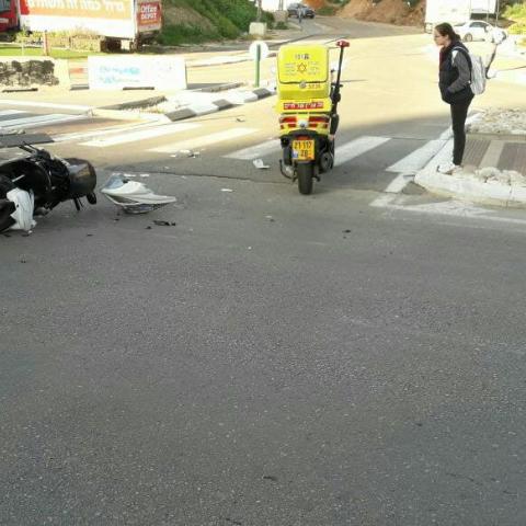 רוכב אופנוע בן 35 נפגע בראשו בתאונה ברחוב לוידוב - חדשות בפתח תקווה