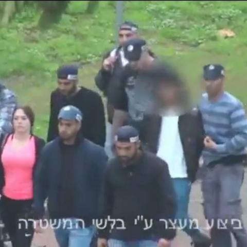 נעצר תושב פ"ת בן 21 בדרכו לפתות קטינה בת 11 - צפו בתיעוד לכידתו ע"י בלשי המשטרה - חדשות בפתח תקווה