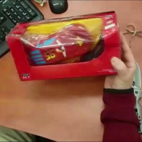 איך החביאו חומר המשמש כחומר פעיל בסמי פיצוציות - צפו בסרטון! - חדשות בפתח תקווה