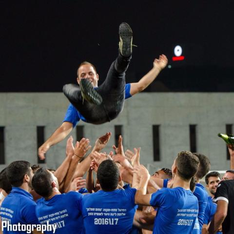 מהנוער לבוגרים: אורן קריספין מונה למאמן הפועל פ"ת - ספורט בפתח תקווה