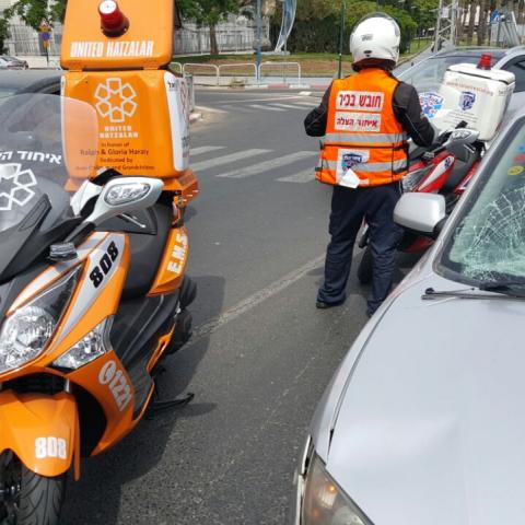 "כבוד ראש העיר! מזל משמיים שלמרות פגיעת המכונית בבני הוא יצא מזה יחסית בשלום" - חדשות בפתח תקווה