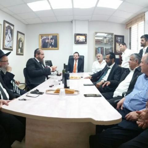 הסכסוך בין ברוורמן לש"ס מחריף: ארבעת חברי המועצה מש"ס החרימו את ישיבת המועצה - חדשות בפתח תקווה