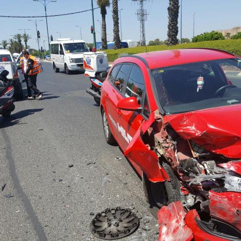 3 פצועים קל בתאונה בכביש 40 בין צומת סירקין לצומת שעריה - חדשות בפתח תקווה