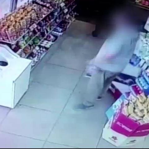 נעצרו 2 חשודים בגניבת מכונות קפה ומכשירי הוברבורד (רכינוע) מחנויות בפ"ת - חדשות בפתח תקווה