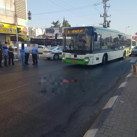  בן 70 נהרג מפגיעת מאוטובוס ברחוב בר כוכבא - חדשות בפתח תקווה