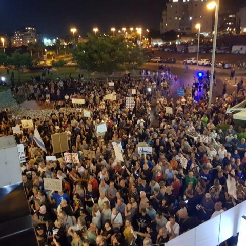 בג"צ החליט למחוק את עתירתו של צדוק בן משה, המשטרה החליטה לא לאשר את קיום ההפגנות במתחם קניון גנים - חדשות בפתח תקווה