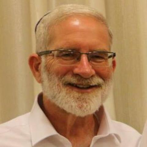 "והיה האיש ההוא תם וישר וירא א-להים וסר מרע" - משפחתו של מנשה גוטמן ז"ל מספרת על אהובם שנהרג השבוע - קהילות בפתח תקווה