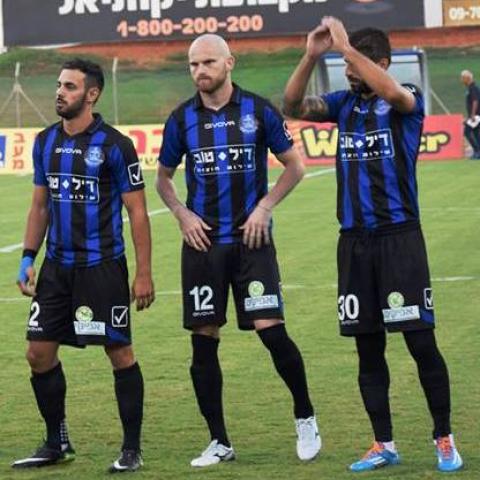 המאמן לא עבר בבקרה התקציבית, השחקנים של הפועל פ"ת ניצחו 3-1  את  מכבי הרצליה האחרונה בטבלה - ספורט בפתח תקווה