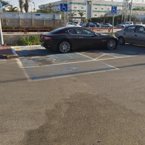 רק כ-8000 דוחות ניתנו לנהגים שחנו בחניות נכים - חדשות בפתח תקווה