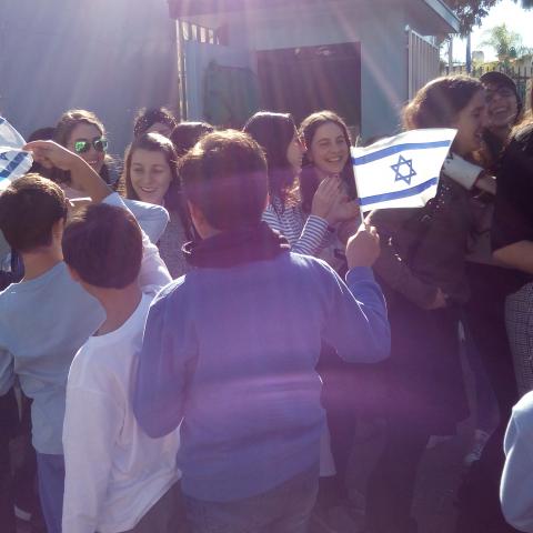 משלחת מפנמה התארחה בבית חינוך בר לב - חינוך בפתח תקווה