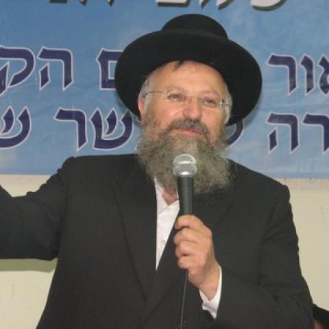 חבר ועד שכונת הדר גנים שי אנטבי רוצה לפטר את הרמטכ"ל ומתנגד לשירות משותף בצה"ל - חדשות בפתח תקווה