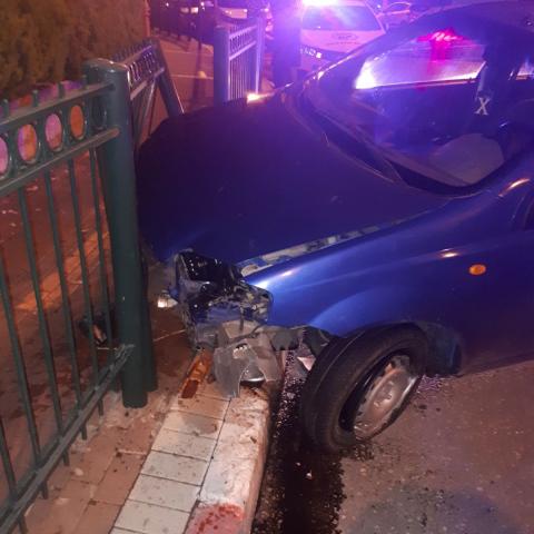 יום שלישי 2:40 לפנות בוקר: אחרי ששתה לשוכרה באירוע, רק הגדר עצרה אותו - חדשות בפתח תקווה
