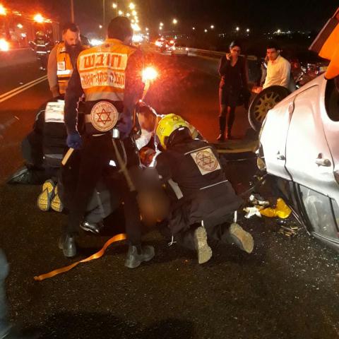 2 פצועים בתאונה בכביש 471 סמוך למחלף שעריה (סרטון) - חדשות בפתח תקווה