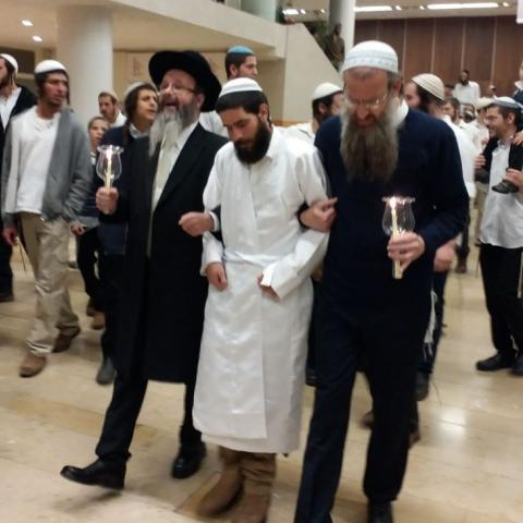  אין כמו שמחת החתן ביום כלולותיו - חיי זוהר בפתח תקווה