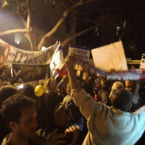 במוצ"ש הפגינו בכיכר גורן ומול ביתו של השר גלעד ארדן בסביון - חדשות בפתח תקווה