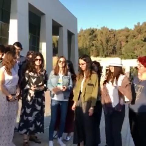 המשלחת מרומניה שרה את ההימנון הישראלי - צפו בסרטון! - חינוך בפתח תקווה