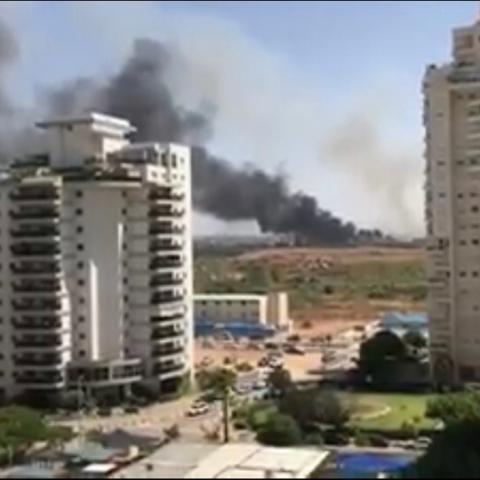 שריפות בשני מוקדים - בכביש 5 אזור ירקונים ובין גבעת כח לברקת (וידיאו) - חדשות בפתח תקווה