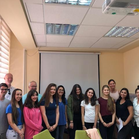 הגיעו לביקור בחום הפתח תקוואי: משלחת מנורבגיה הגיעה לפתח תקווה במסגרת מיזם תיכונים תאומים - חינוך בפתח תקווה