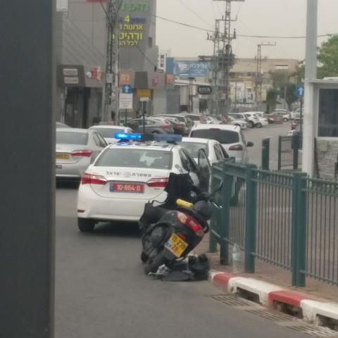 רוכבת קטנוע בת 17 וחצי נפצעה בינוני מפגיעת רכב בפינת רחוב בן ציון גליס ורחוב ינאי בא.ת סגולה - חדשות בפתח תקווה