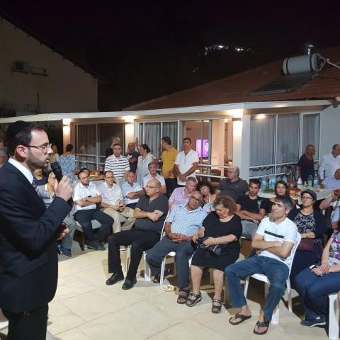 ראשי הסיעות החרדיות והדתיות בפתח תקוה טרם קיבלו את ההחלטה על תמיכה במועמד לראשות העיר - בחירות  2018 בפתח תקווה
