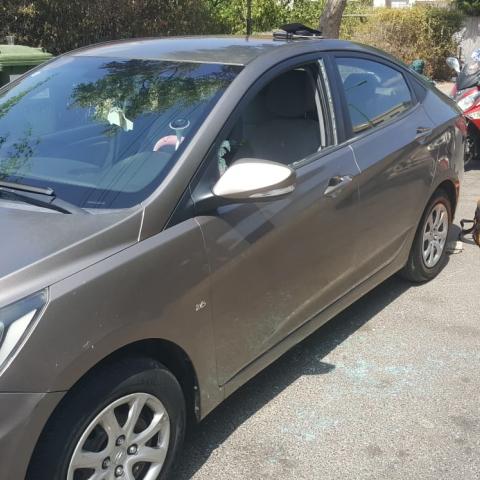 תינוק בן חודשיים ננעל ברכב במשך עשר דקות ברחוב תורה ועבודה בפתח תקווה - חדשות בפתח תקווה