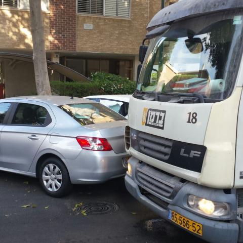  רחוב ברנדה נחסם - חדשות בפתח תקווה