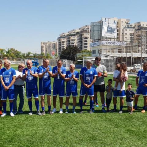 אוהדים, שחקני עבר וחברי מועצה שיחקו בהפנינג האוהדים השנתי של מכבי פ"ת - ספורט בפתח תקווה