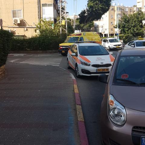 פעוט נחבל בראשו ואיבד את ההכרה בחצר פעוטון ברחוב רוטשילד בפתח תקווה - חדשות בפתח תקווה