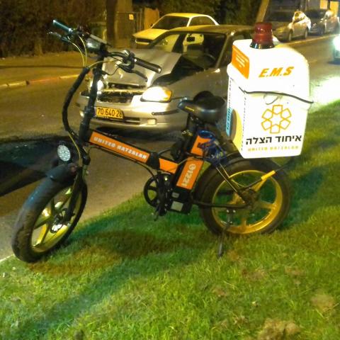 2 פצועים קל בתאונת דרכים ברחוב ספיר בפתח תקווה - חדשות בפתח תקווה